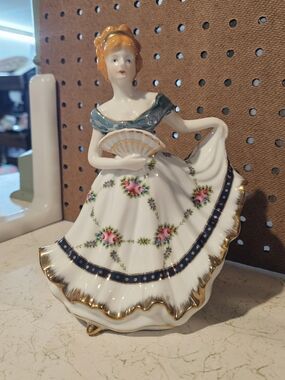 Vintage Porcelain Lady Figurine in White, Blue and Gold